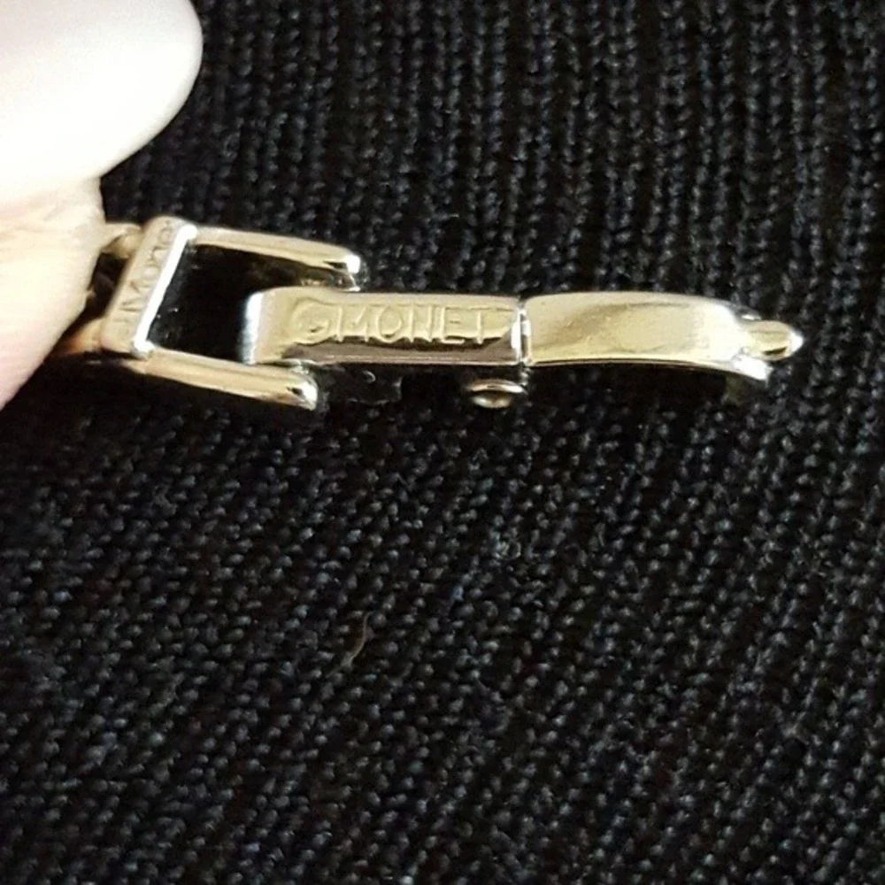 Monet 80s Silver Tone Figaro Link Chain‎ Necklace Vintage Fold Over Clasp 30in